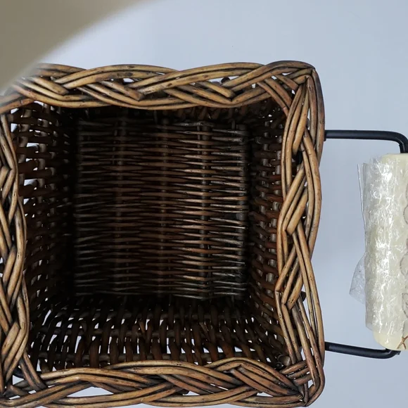 SALE!!! 3 FOR $15 Tastefully Simple Utensil holder- wicker - Picture 4 of 12